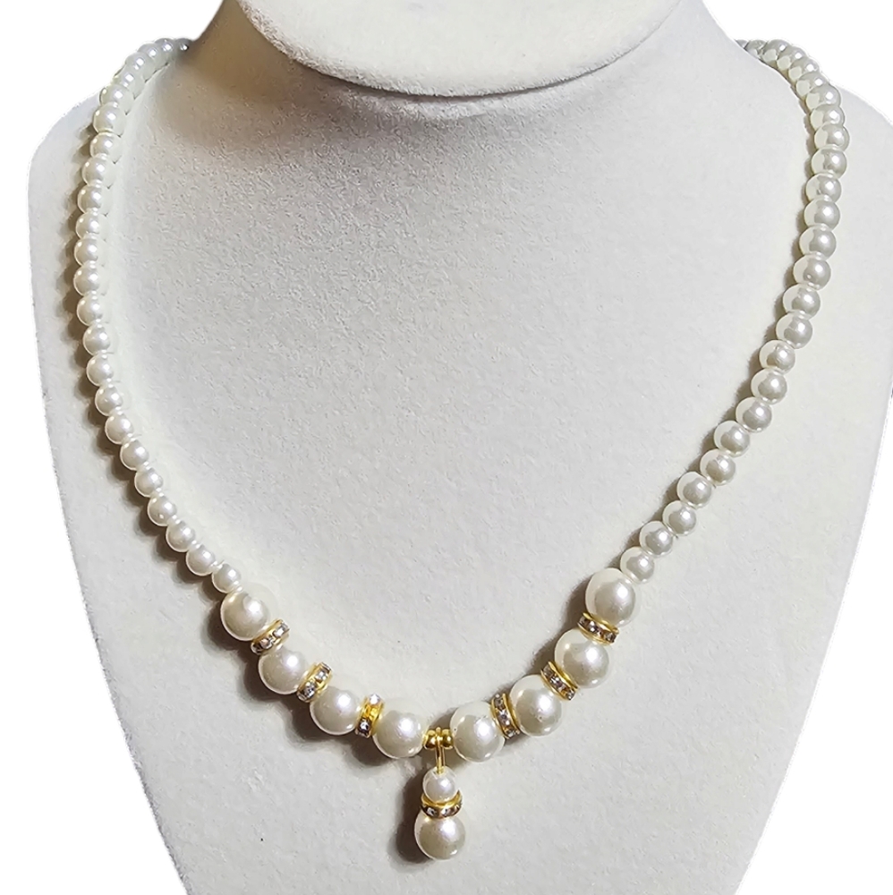 Pearl Necklace (Imitation) with pendent